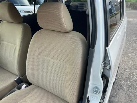 Daihatsu Mira Custom