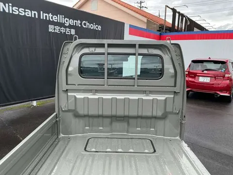 Nissan Clipper Truck