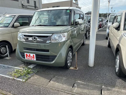 Honda N-BOX Slash