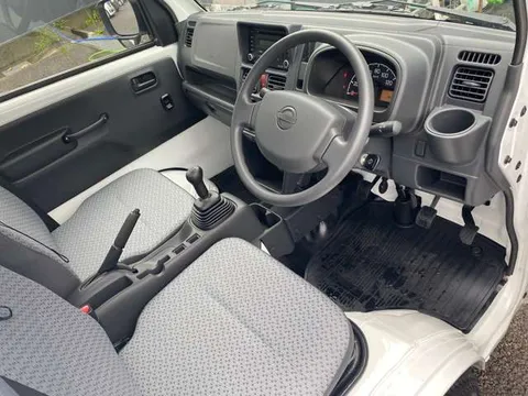 Nissan Clipper Truck