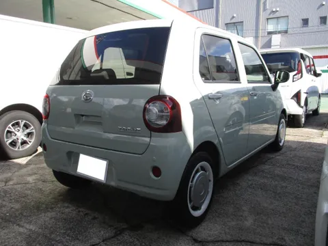 Daihatsu Mira Tocot