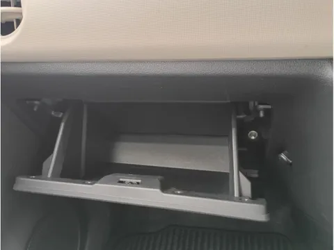 Daihatsu Mira Tocot