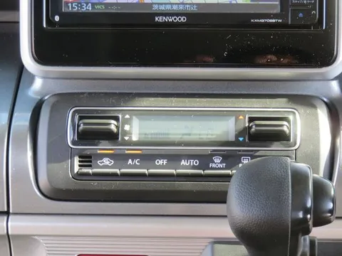 Suzuki Spacia Gear