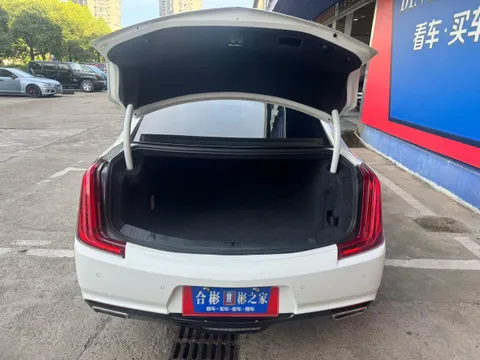 Cadillac XTS