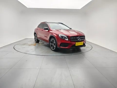Mercedes-Benz Mercedes-Benz GLA