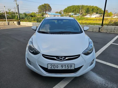 Hyundai Elantra (Avante)