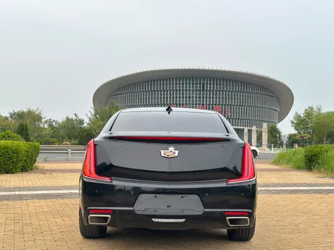 Cadillac XTS