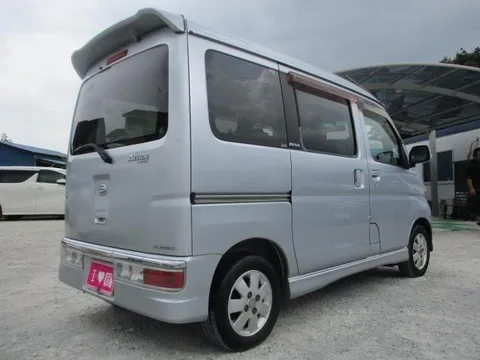Daihatsu Atrai Wagon