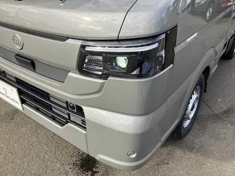 Nissan Clipper Truck
