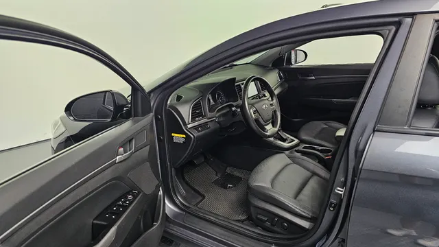 Hyundai Elantra (Avante)