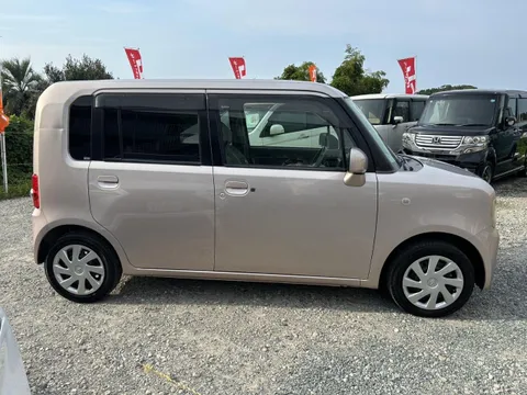 Toyota Pixis Space