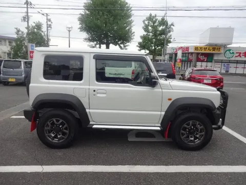 Suzuki Jimny Sierra