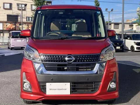 Nissan Dayz Roox
