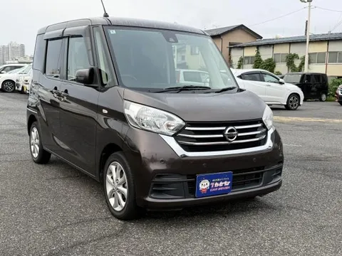 Nissan Dayz Roox