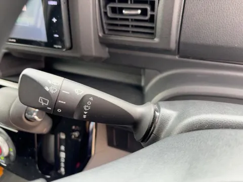 Toyota Pixis Mega