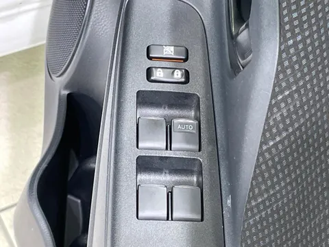 Toyota Yaris (Vitz)