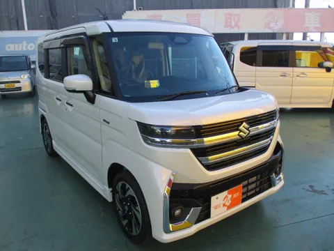 Suzuki Spacia Custom