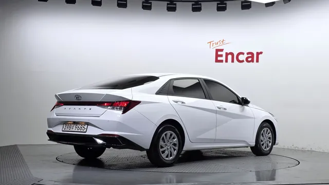 Hyundai Elantra (Avante)