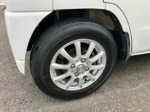 Mitsubishi Minicab Van
