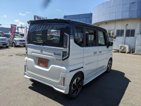 Suzuki Spacia Custom
