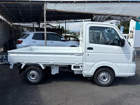 Mazda Scrum Truck