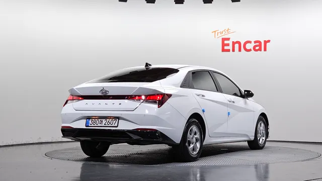 Hyundai Elantra (Avante)