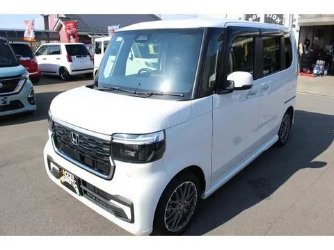 Honda N-BOX Custom