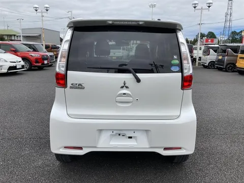 Mitsubishi eK Custom