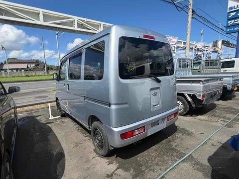 Daihatsu Hijet Cargo