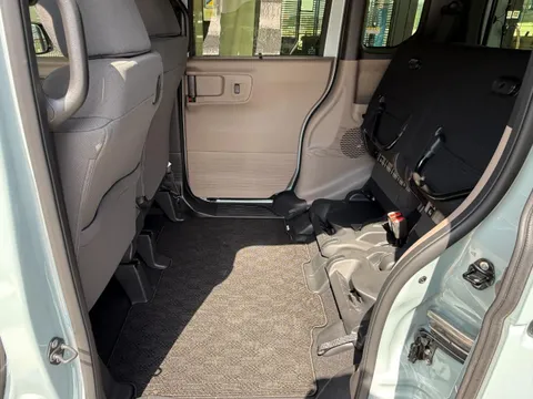 Honda N-BOX Joy