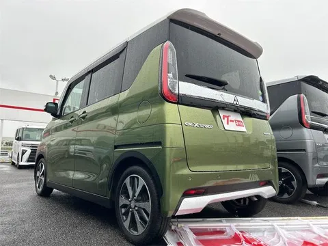 Mitsubishi eK X Space