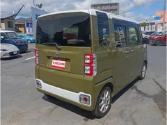 Toyota Pixis Mega