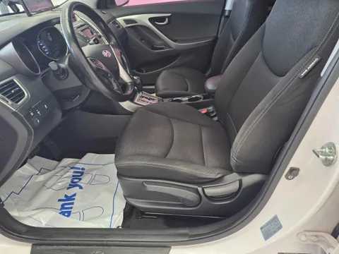 Hyundai Elantra (Avante)