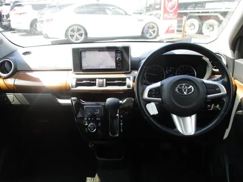 Toyota Pixis Joy
