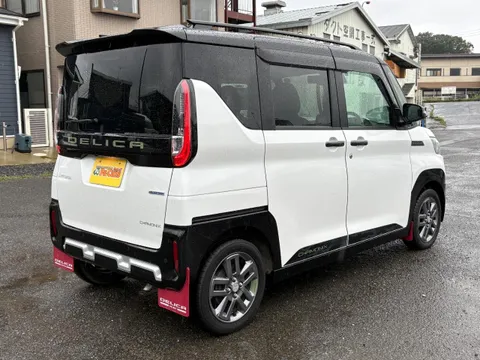 Mitsubishi Delica Mini