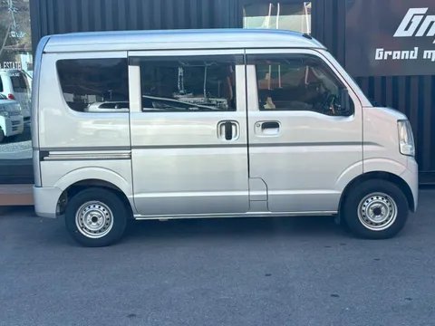 Nissan Clipper