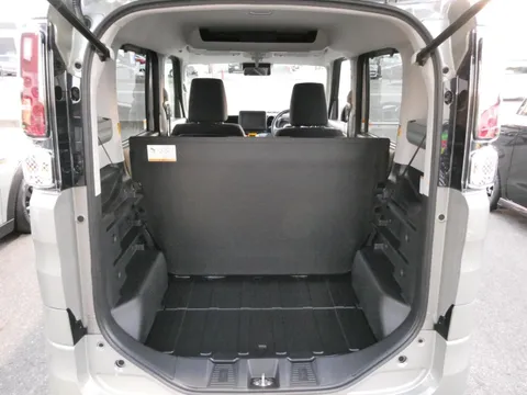 Suzuki Spacia Base