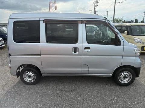Daihatsu Hijet Cargo