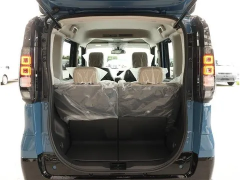 Mitsubishi Delica Mini
