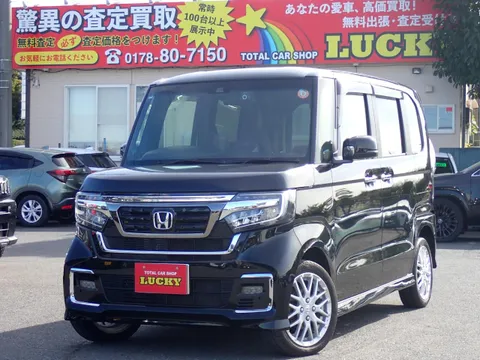 Honda N-BOX Custom