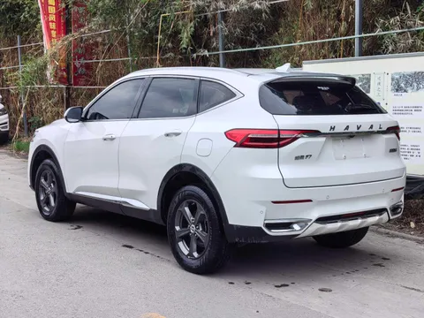 Haval F7