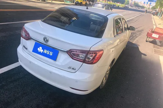 Dongfeng S30