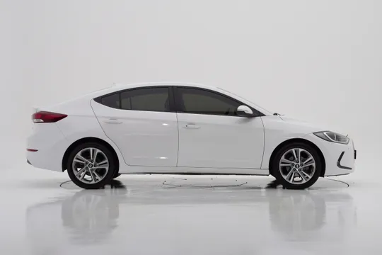 Hyundai Elantra (Avante)