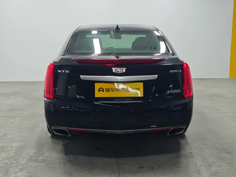 Cadillac XTS