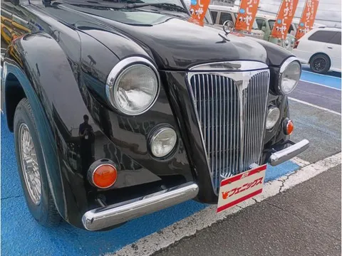Mitsubishi Pajero JR