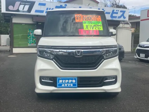 Honda N-BOX Custom