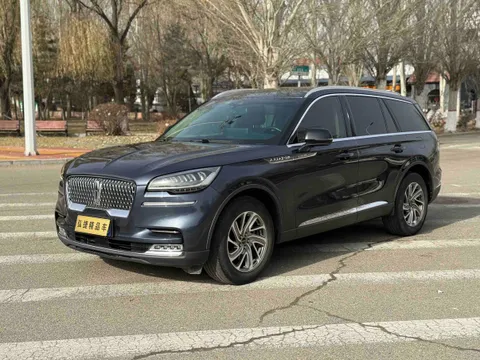 Lincoln Aviator