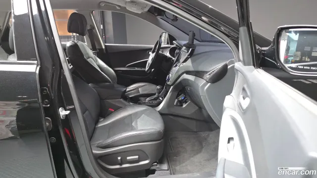 Hyundai Grand Santa Fe (Maxcruz)