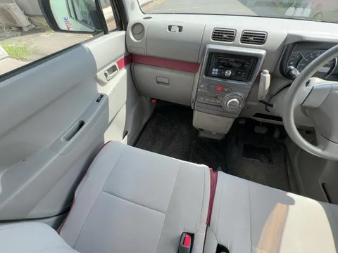 Toyota Pixis Space
