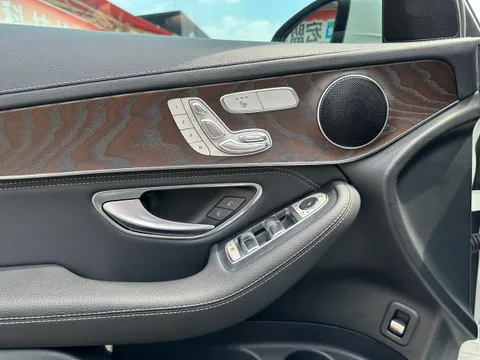 Mercedes-Benz Mercedes-Benz GLC
